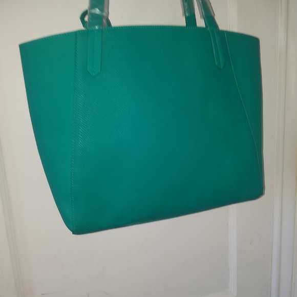 Bags - Picture 4 of 6